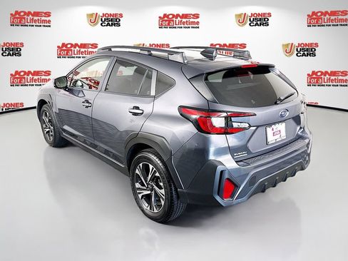 Used 2024 Subaru Crosstrek 2.0i Premium AWD/4WD image 2