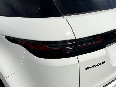 New 2026 Land Rover Range Rover Evoque S AWD/4WD image 6