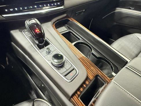 Used 2022 Cadillac Escalade ESV Premium Luxury AWD/4WD image 24