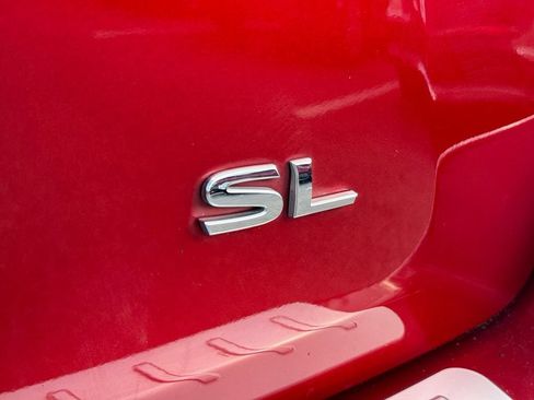 Used 2018 Nissan Pathfinder SL w/ SL Premium Package FWD image 15