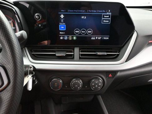 Used 2024 Chevrolet Trax RS w/ Driver Confidence Package FWD image 20