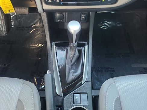 Used 2017 Toyota Corolla LE FWD image 16