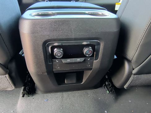 New 2026 Chevrolet Tahoe LT image 40