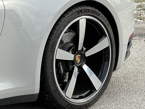 Certified 2024 Porsche 911 Carrera image 13