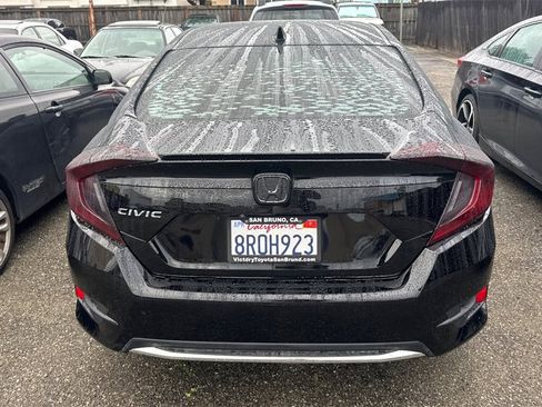 Used 2019 Honda Civic EX image 4