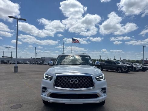 Used 2018 INFINITI QX80 2WD w/ Deluxe Technology Package image 5
