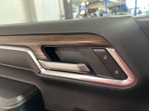 Used 2023 Chevrolet Silverado 1500 LT image 10