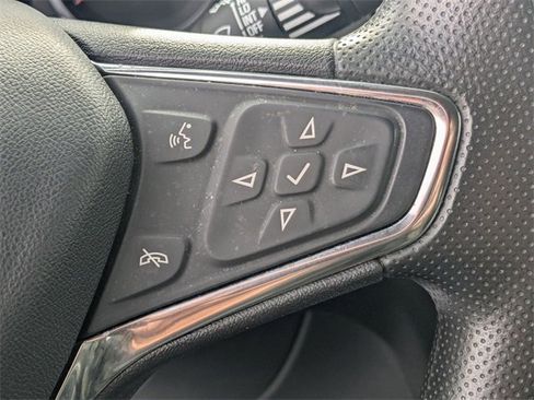 Used 2021 Chevrolet Equinox LT image 18