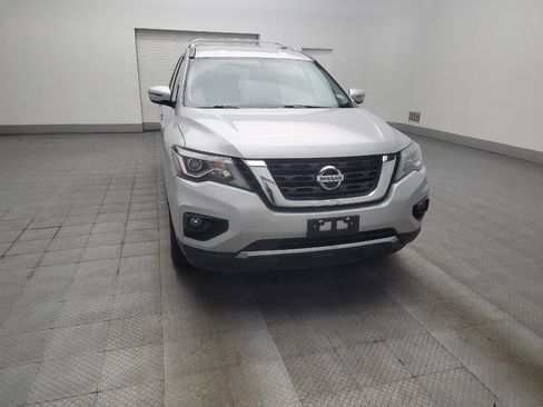 Used 2019 Nissan Pathfinder SV AWD/4WD image 14