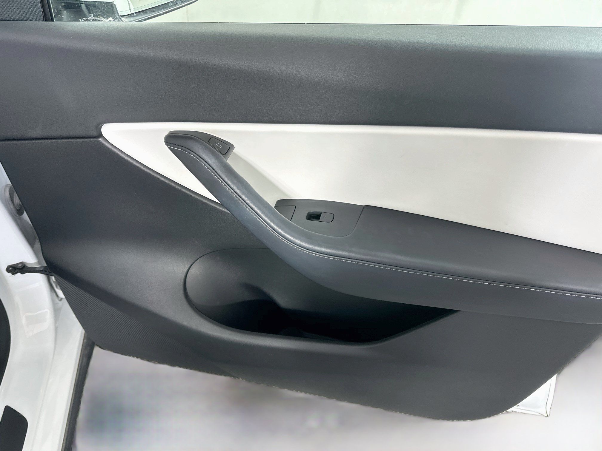 Used 2021 Tesla Model Y Long Range AWD/4WD image 30