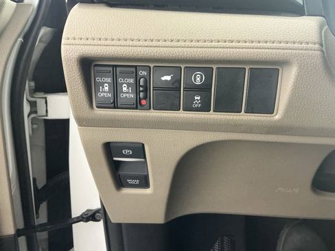 Certified 2023 Honda Odyssey EX-L image 16