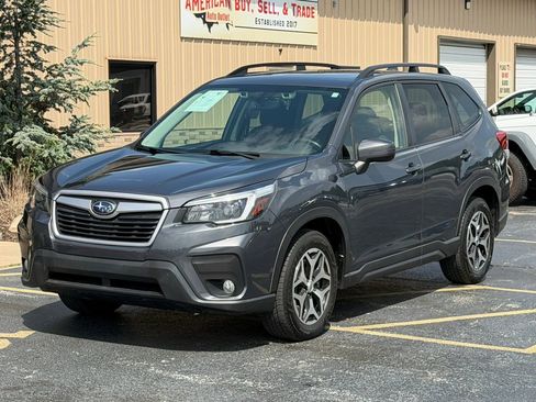 Used 2021 Subaru Forester Premium AWD/4WD image 4
