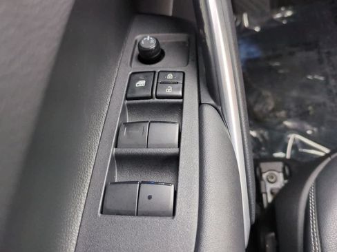 Certified 2023 Toyota Corolla Cross XLE w/ Convenience Package FWD image 23