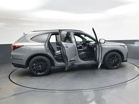 Used 2025 Acura MDX A-Spec image 37