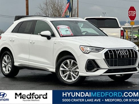 Used 2025 Audi Q3 2.0T Premium image 1