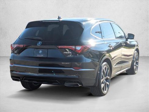 Used 2023 Acura MDX SH-AWD w/ Technology Package image 5