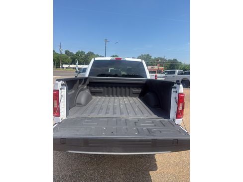 Used 2022 Ford F150 XLT w/ Equipment Group 301A Mid AWD/4WD image 13