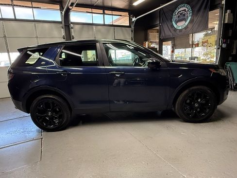 Used 2016 Land Rover Discovery Sport HSE AWD/4WD image 4