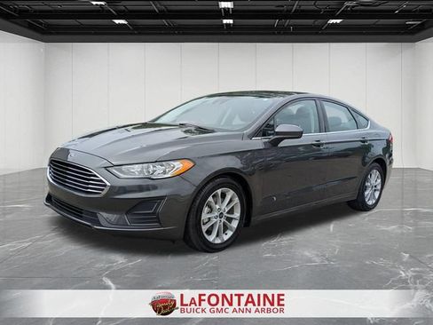 Used 2020 Ford Fusion SE FWD image 1