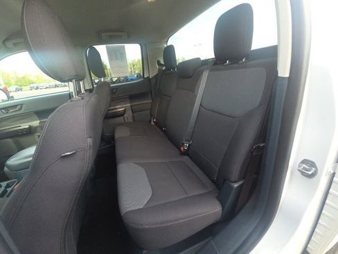 Used 2022 Ford Maverick XL image 14