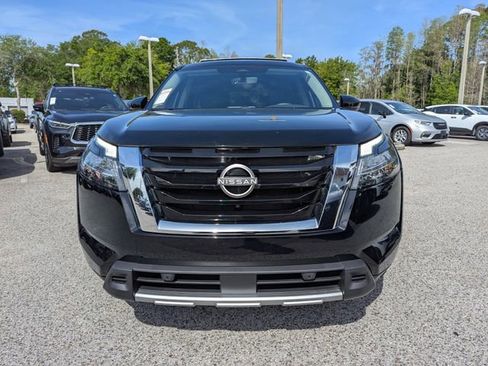 Certified 2024 Nissan Pathfinder SL AWD/4WD image 3