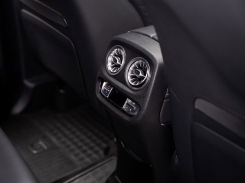 Used 2023 Mercedes-Benz G 550 image 74