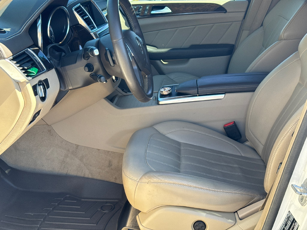 Used 2015 Mercedes-Benz GL 450 4MATIC image 9