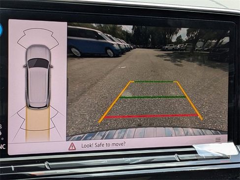New 2026 Volkswagen Atlas SEL image 23