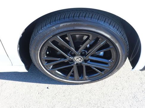 Used 2025 Toyota Camry SE image 24