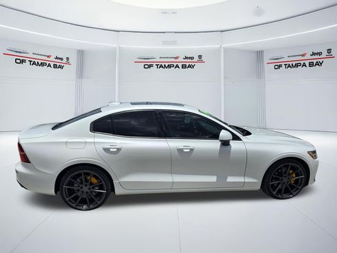 Used 2020 Volvo S60 T5 Momentum FWD image 7