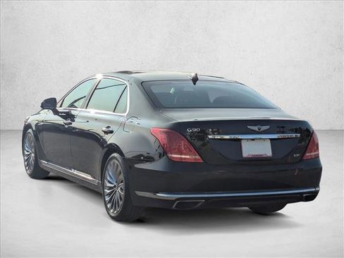 Used 2017 Genesis G90 3.3T Premium image 8