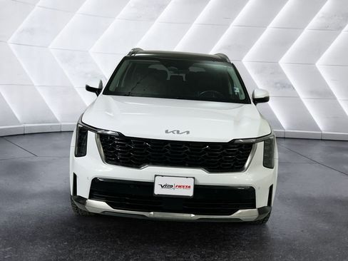Used 2025 Kia Sorento S w/ Panoramic Sunroof Package FWD image 2