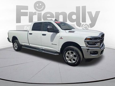 Used 2025 RAM 2500 Big Horn AWD/4WD image 3