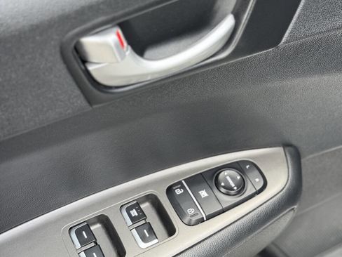 Used 2019 Kia Optima LX FWD image 16
