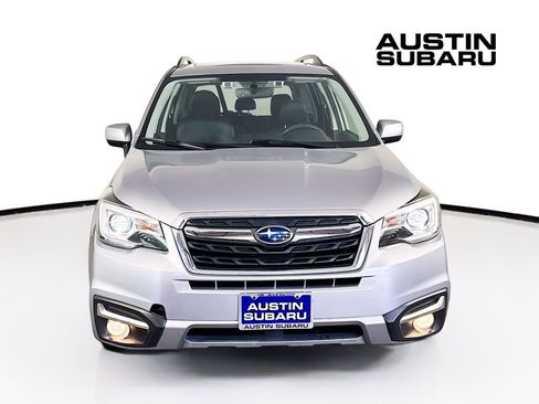 Used 2017 Subaru Forester 2.5i Limited image 2