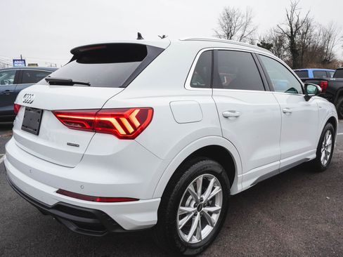 Used 2023 Audi Q3 2.0T Premium w/ Convenience Package image 5