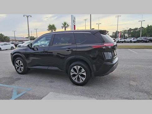 Used 2023 Nissan Rogue SV AWD/4WD image 28