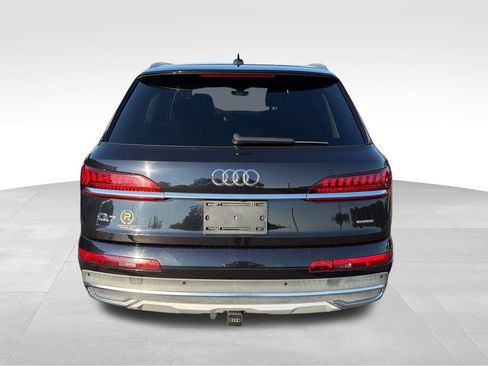 Used 2020 Audi Q7 3.0T Premium Plus w/ Premium Plus Package AWD/4WD image 4