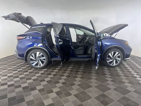 Used 2023 Nissan Murano SL w/ SL Moonroof Package FWD image 14