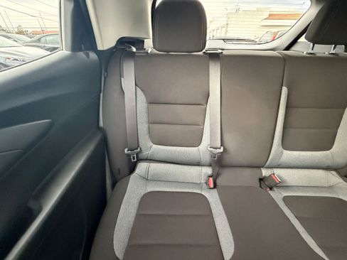 Used 2025 Chevrolet TrailBlazer LT image 37