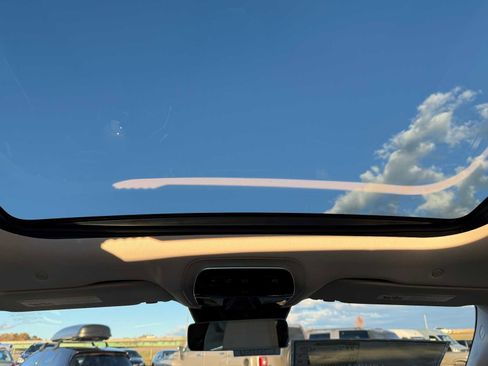 Certified 2025 Mercedes-Benz E 350 4MATIC Sedan image 31