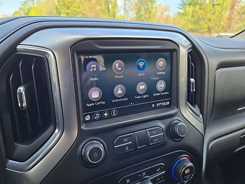 Used 2019 Chevrolet Silverado 1500 LT Trail Boss w/ Convenience Package AWD/4WD image 26