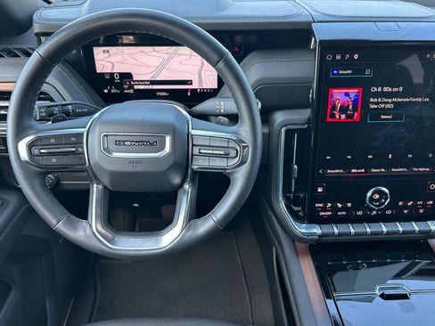 Used 2025 GMC Yukon Denali AWD/4WD image 16