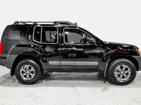 Used 2015 Nissan Xterra PRO-4X AWD/4WD image 4
