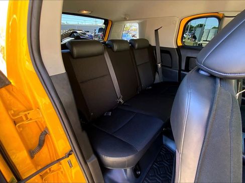 Used 2007 Toyota FJ Cruiser 4WD image 19