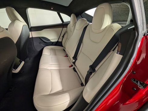 Used 2023 Tesla Model S Standard Range image 25