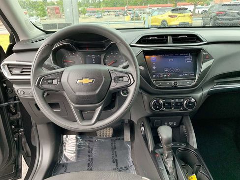 Certified 2023 Chevrolet TrailBlazer LT w/ Convenience Package AWD/4WD image 19