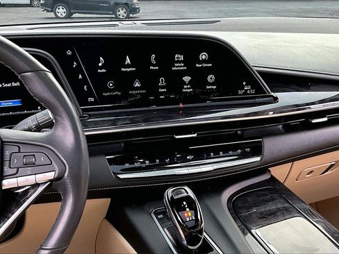 Certified 2021 Cadillac Escalade Premium Luxury image 10