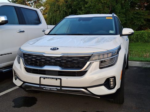 Used 2021 Kia Seltos SX AWD/4WD image 2