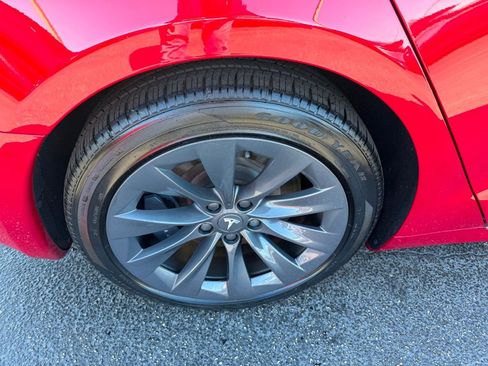 Used 2020 Tesla Model S AWD image 35